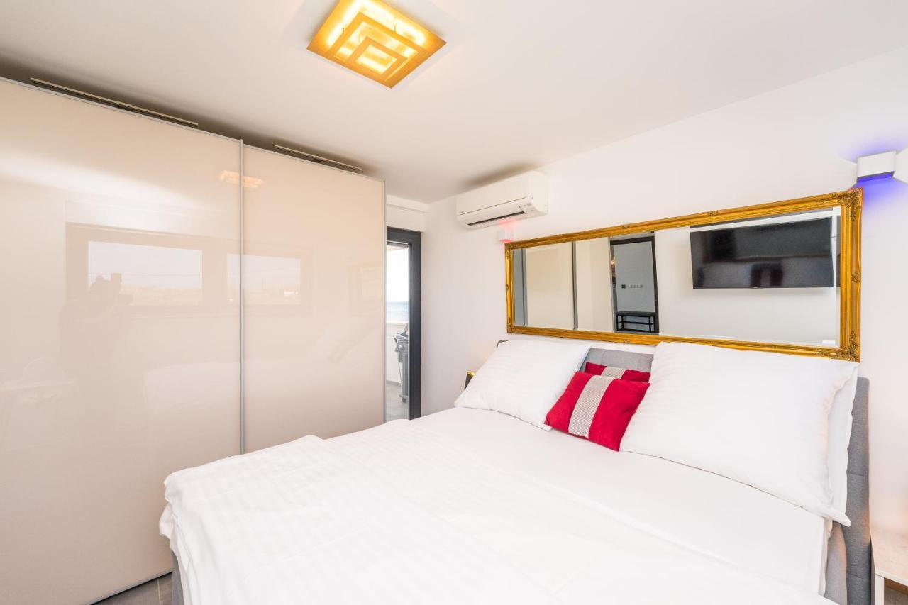 Jamc Dream Familientraum Direkt Am Meer Mit Beheiztem Pool Privlaka  Exterior foto